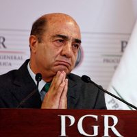 Jesús Murillo Karam es trasladado al Instituto de Cardiología para valoración médica