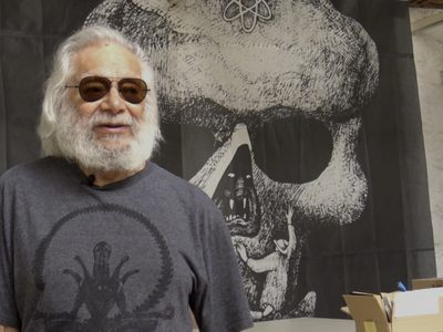 “Helioflores. El hombre de negro”, retrato íntimo del maestro de la caricatura mexicana