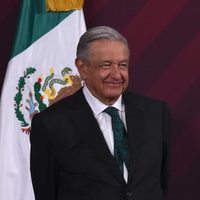 AMLO aseguró que ayudaría a Pemex a pagar su deuda si hiciera falta
