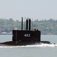 Desaparece submarino en Indonesia; sus 53 tripulantes se quedarán sin oxígeno el sábado