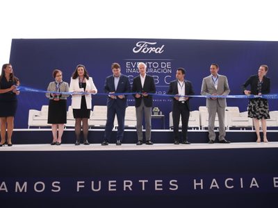 Ford inaugura el Centro Global de Tecnología y Negocios en México