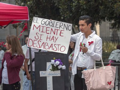 Aseguran en BC que también hay desabasto y situación crítica de medicamentos para VIH