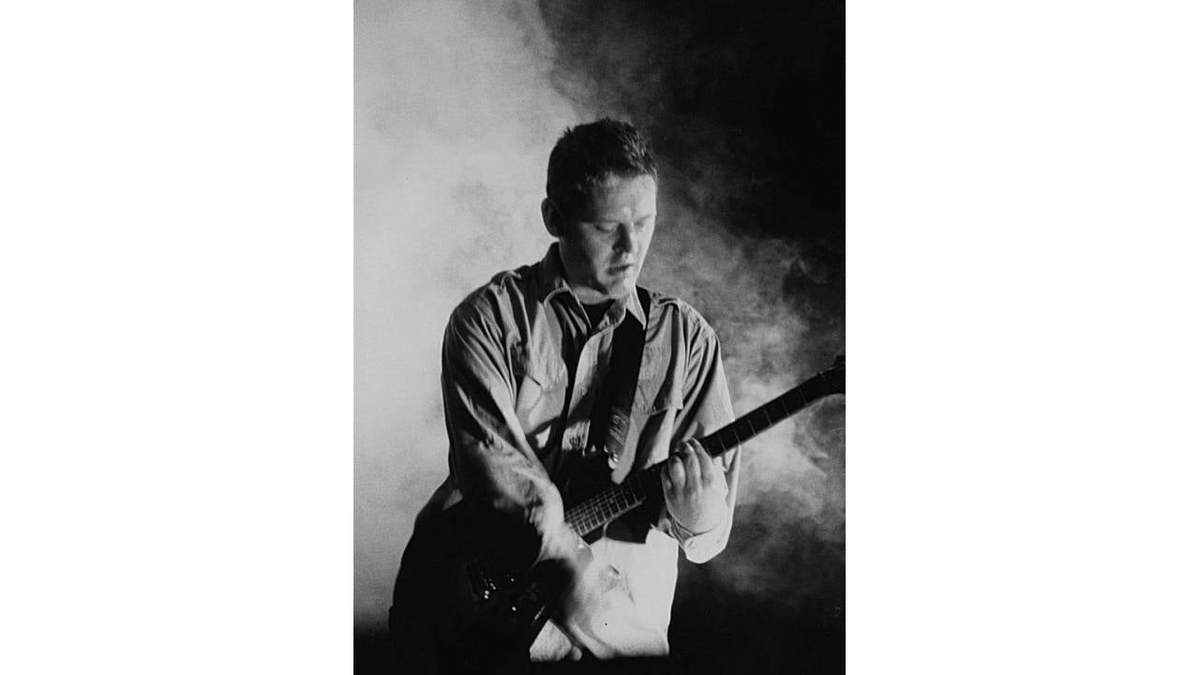 El guitarrista del grupo de trip-hop Massive Attack, Angelo Bruschini