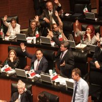 El Senado elimina lujos innecesarios al aprobar acuerdo de austeridad