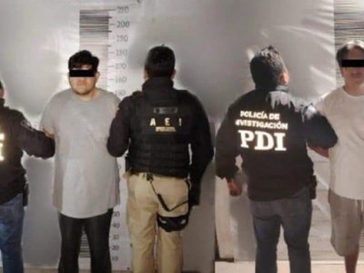 Detienen en Puebla a taxistas que atropellaron en repetidas ocasiones a un hombre hasta matarlo