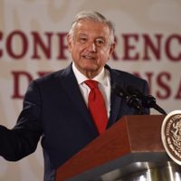López Obrador llama a diputados a no aumentar el déficit público