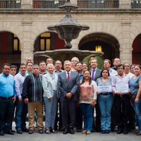 Basificación, federalización e incentivos de ascenso, ofrece AMLO a la CNTE para resolver diferendos