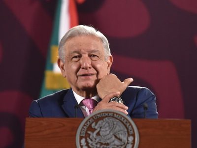 AMLO rifará un reloj que “no es tan bueno” y no cuesta 117 mil pesos; esto es lo que dijo