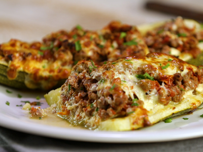 Zucchinis rellenos con pollo y vegetales: resolvé la cena con un menú delicioso, súper nutritivo y muy fácil de hacer