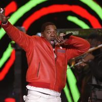 Acusan al rapero Busta Rhymes de golpear a un hombre en la cara en Nueva York