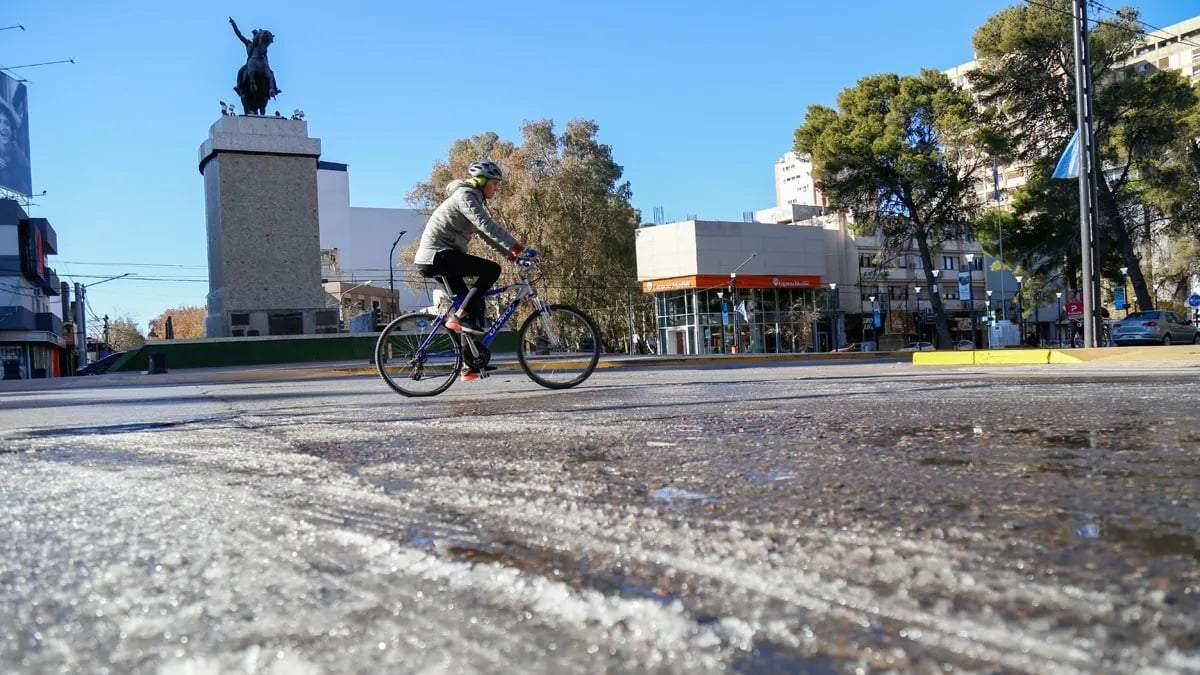 Se vienen días fríos en la capital neuquina. Fuente: (Facebook).