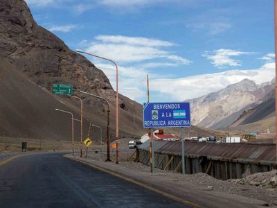 Después de nueve meses, regresó al país el último grupo de argentinos varados en Chile