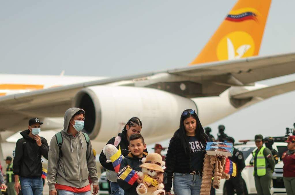 Llegada de los migrantes a La Guaira