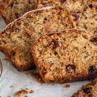 Receta fácil de bizcocho de nueces: tan esponjoso que no vas a querer compartirlo