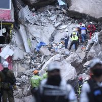 Alcalde de Tlalnepantla reconoce otros puntos del Chiquihuite en riesgo de deslave