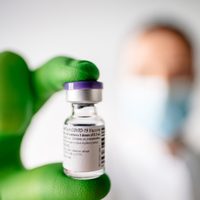 Vacuna de Pfizer y BionTech, efectiva para nuevas cepas halladas en Reino Unido y Sudáfrica: estudio