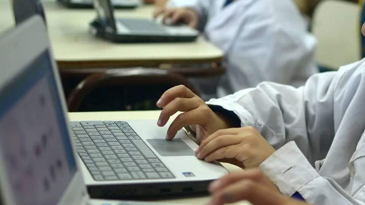 Cientos de chicos no pueden acceder a clases por falta de recursos. Fuente: (Twitter)