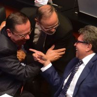 Plantean en el Senado penalizar terapias de conversión contra la comunidad LGBTTI