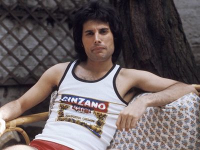 ¡Ultra vintage! Freddie Mercury se transforma en tendencia por esto