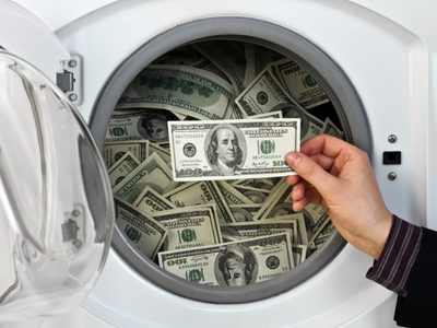 A lo Macri: proponen un blanqueo de capitales para descomprimir el dólar blue