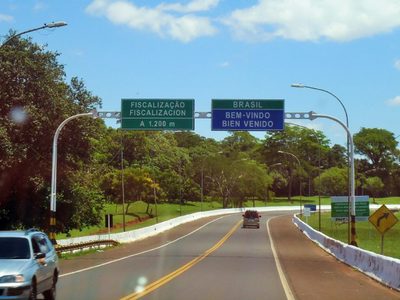 Denuncian que la frontera con Brasil sigue abierta