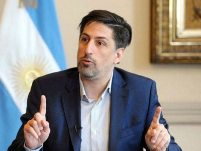 Clases presenciales: Trotta analiza qué pasará con los alumnos del último año del secundario