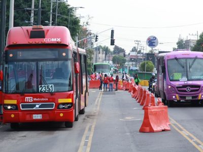 SSC detiene a chofer de la Línea 5 del Metrobús por amenazar con pistola a automovilista