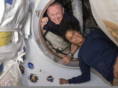 La NASA elije a SpaceX, de Elon Musk, para rescatar a los dos astronautas varados en el espacio