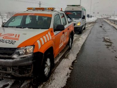 Seguridad Vial tuvo que ayudar a una ambulancia que trasladaba un bebé en la Ruta 22