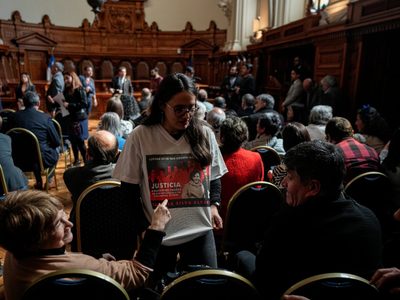 Entregan en Chile títulos póstumos de abogado a ocho víctimas de la dictadura militar