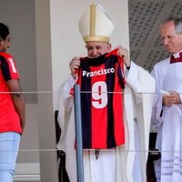 “Siempre uno de los nuestros”: el emotivo adiós de San Lorenzo al Papa Francisco
