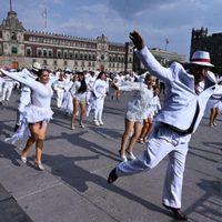 “La Rutina del Pueblo”: 40 mil personas celebran en CDMX el Día Internacional de la Danza