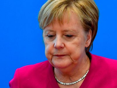 Advertencia de Angela Merkel: la nueva cepa de coronavirus podría multiplicar por diez la incidencia