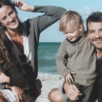 "¡Toda la banda!": Paula Chaves y Pedro Alfonso no dan más de amor. ¡Pancita y familia al completo!