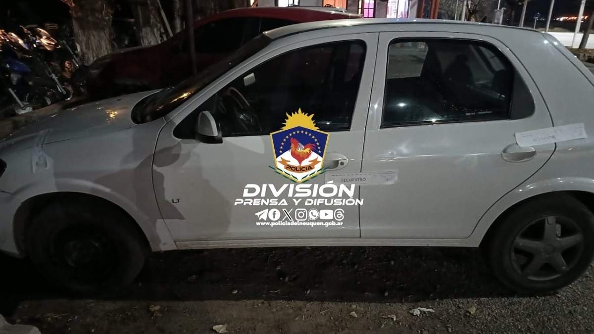 El automóvil fue secuestrado por orden de la fiscalía. Fuente: (Policía de Neuquén)
