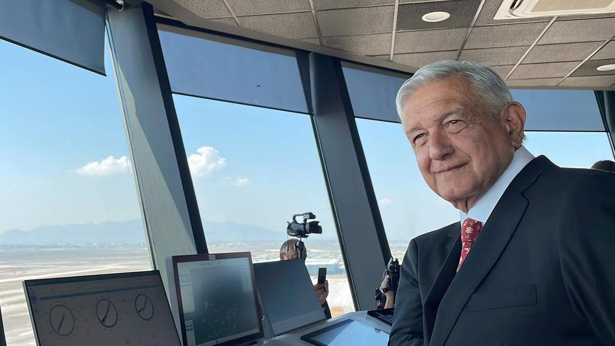 López Obrador en la inauguración del AIFA