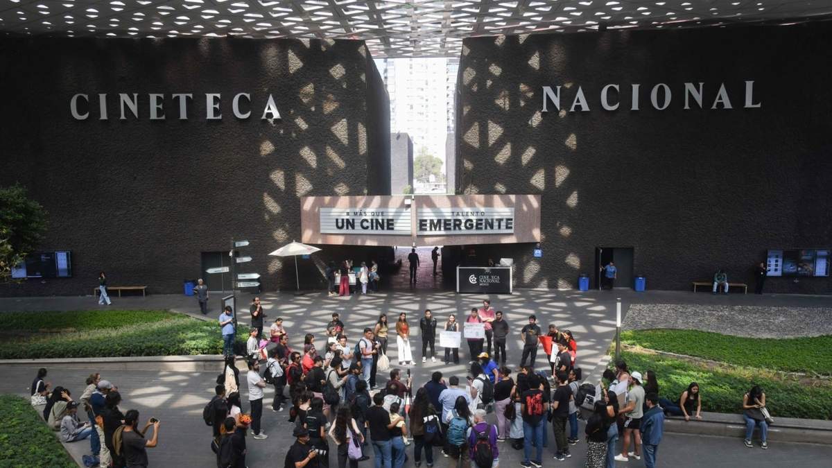 La protesta de trabajadores de la Cineteca Nacional el pasado 14 de febrero