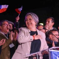 Las encuestas dan ganadora a la comunista Jara en primera vuelta