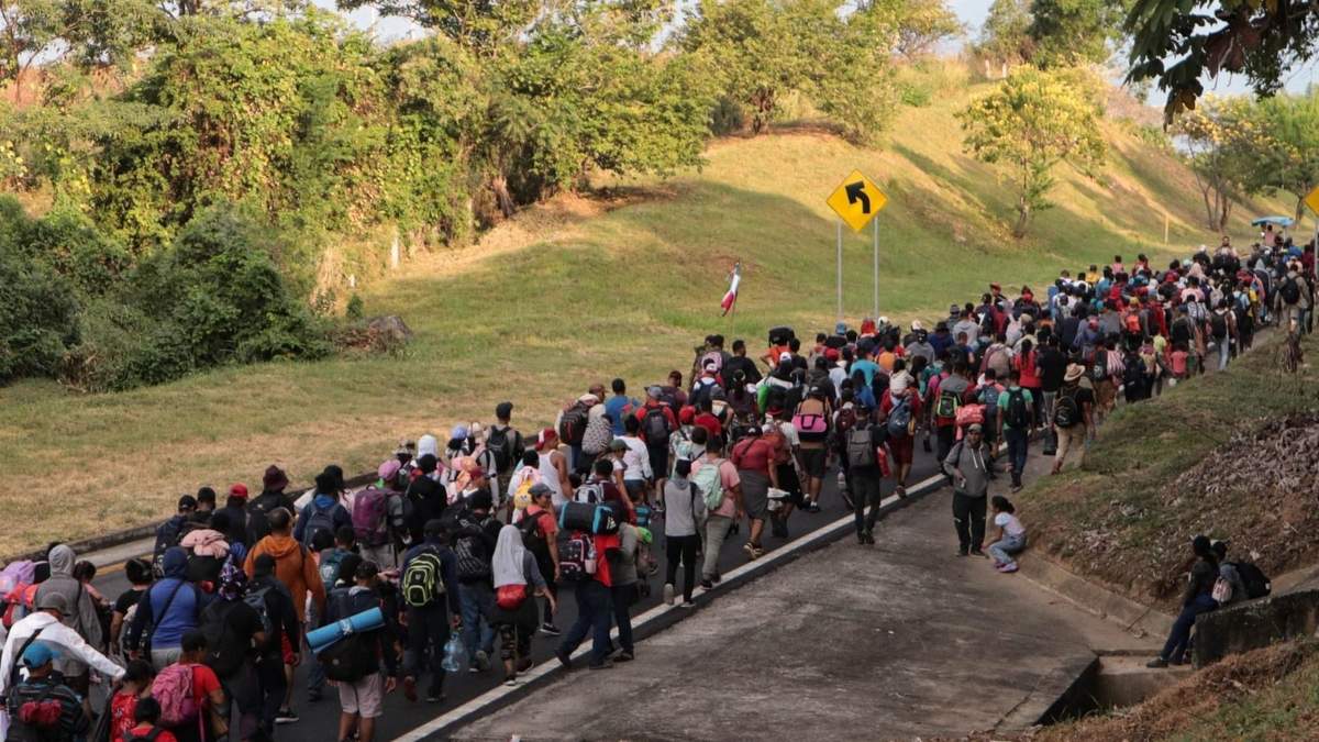 Integrantes de la caravana migrante