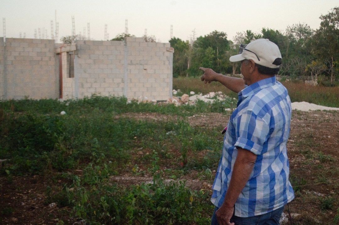 La comunidad maya pidió durante años, que en ese terreno del pueblo se construya una escuela