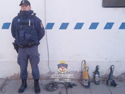 Detuvieron a tres sujetos por robo y secuestraron un arma en San Patricio del Chañar