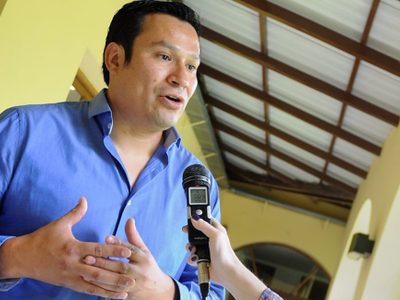 El ministro Llancafilo realizó un balance y reconoció un “retraso” en el mantenimiento escolar