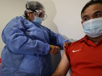 Coronavirus: se reportó un destacado descenso en los casos activos con relación al sábado