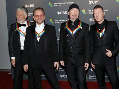 U2 rinde homenaje con una canción a Renee Good, la mujer asesinada por un agente del ICE