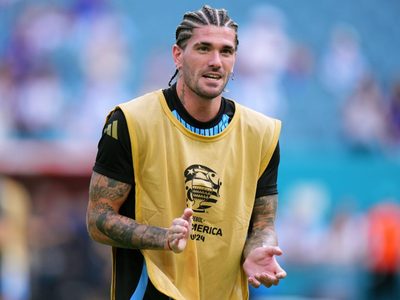 Estallaron las redes: el look viral de Rodrigo de Paul en la Selección Argentina