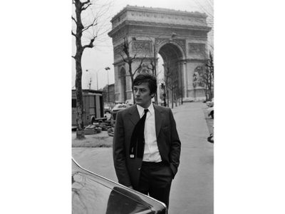 Era “un monumento francés”, así rindió homenaje Macron al actor Alain Delon