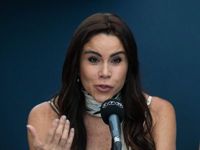 Acusan a Paola Rojas de apropiación cultural por Mezcal Mixes: esto dice la conductora