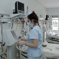 El coronavirus se cobró la vida de 107 mil personas en Argentina