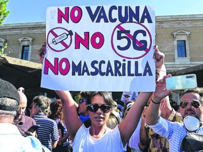 Ocupación del CAM: qué dijo Matías Neira sobre la protesta antivacunas