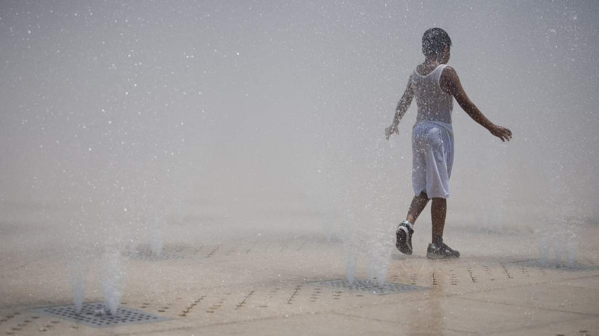 Tiempos de calor en el Monumento a la Revolución